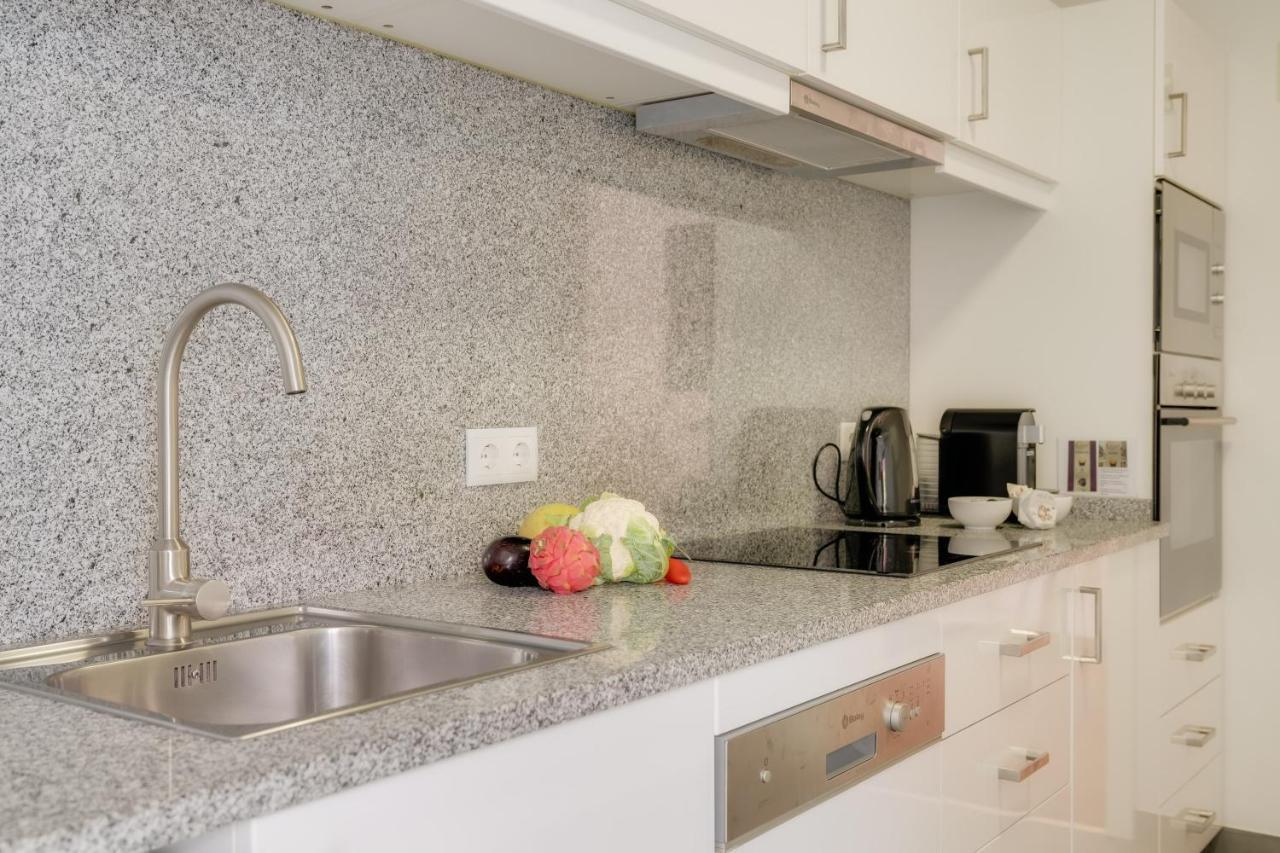 Casa Da Praca Apartments - By Casas Na Ilha Фуншал Екстериор снимка