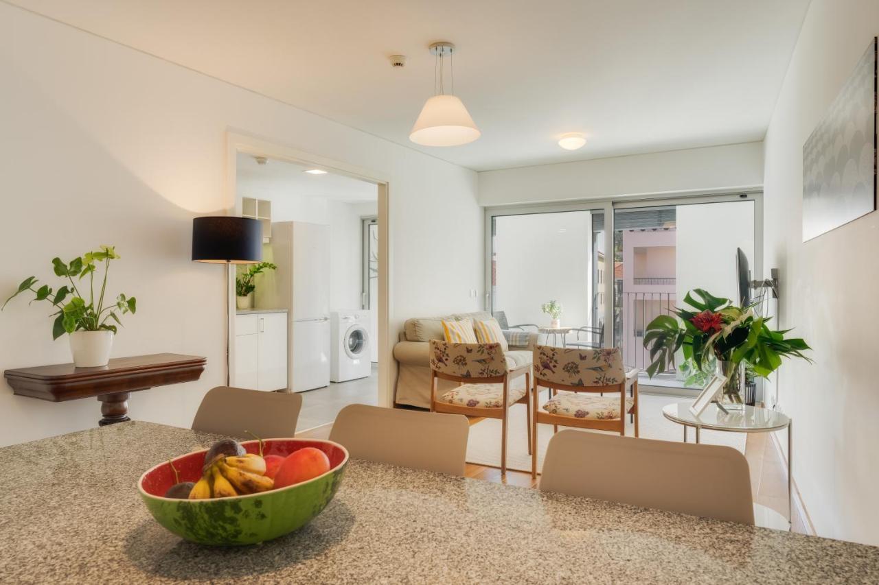 Casa Da Praca Apartments - By Casas Na Ilha Фуншал Екстериор снимка