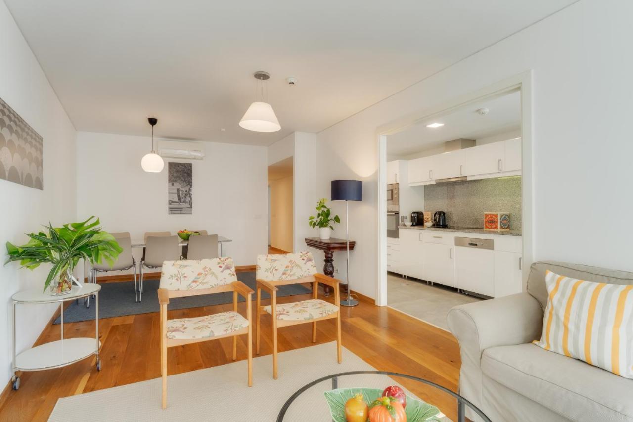 Casa Da Praca Apartments - By Casas Na Ilha Фуншал Екстериор снимка
