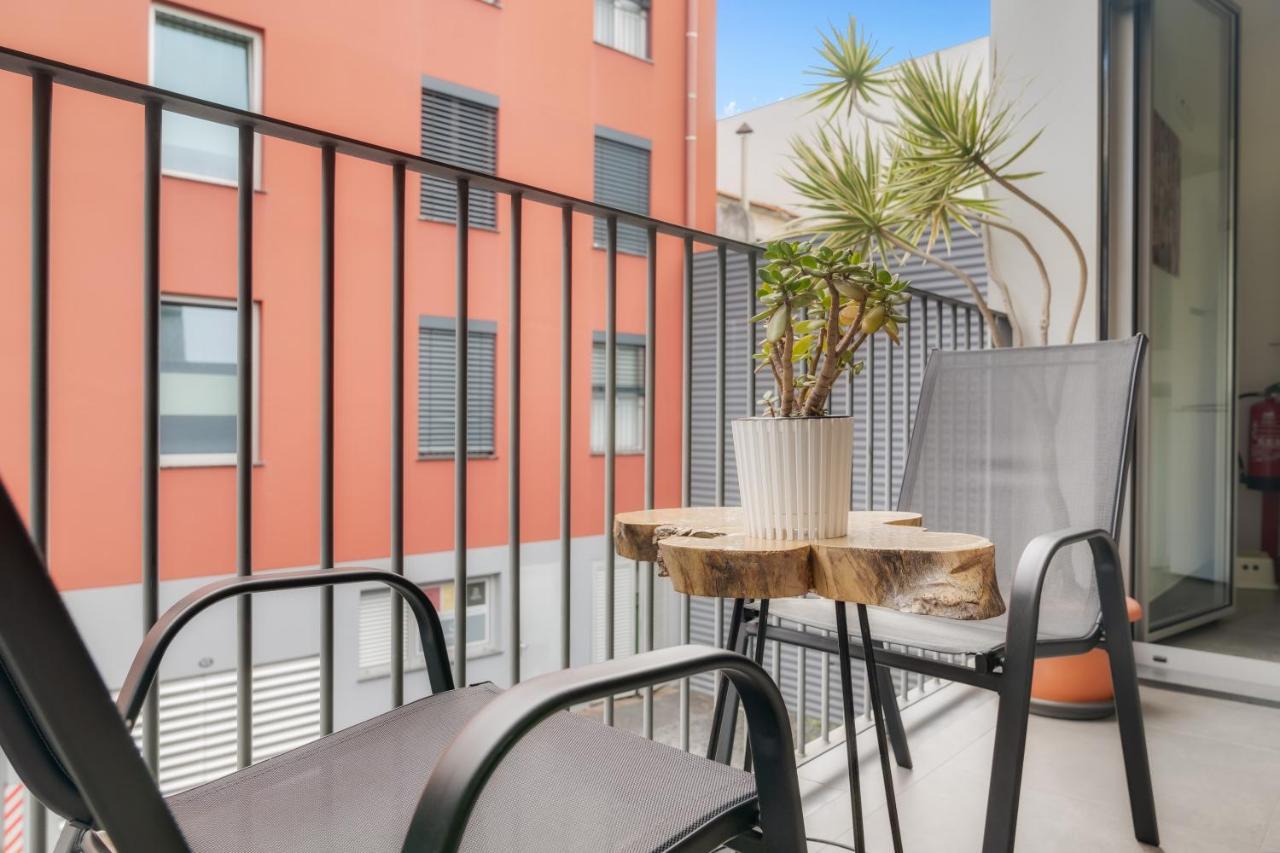 Casa Da Praca Apartments - By Casas Na Ilha Фуншал Екстериор снимка