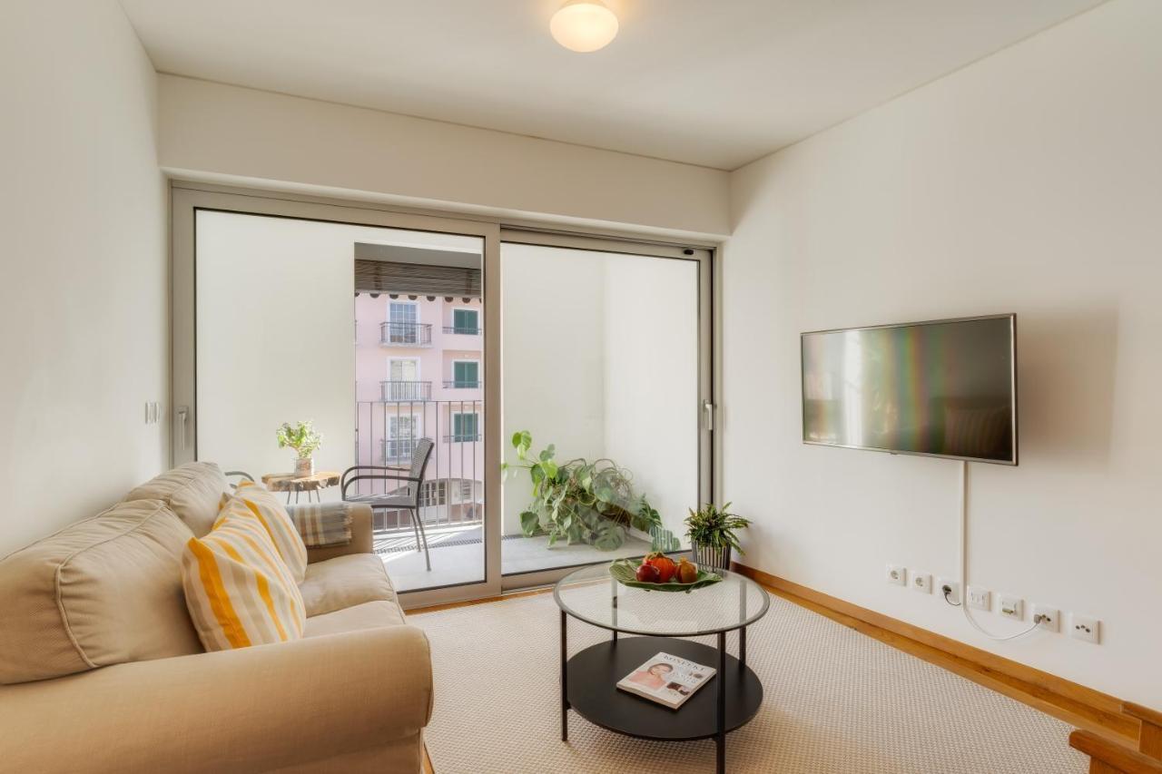 Casa Da Praca Apartments - By Casas Na Ilha Фуншал Екстериор снимка